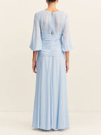 Elegantes Maxikleid mit hohem Kragen und Ballonärmeln